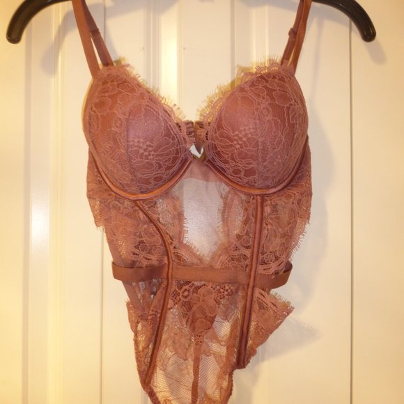 VICTORIA'S SECRET rosy pink "add 2 cups" lace lingerie teddy bodysuit - Picture 4 of 13